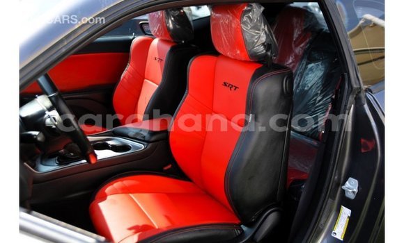 Ra Imported Dodge Challenger Silver Ọkọ̀ in Import - Dubai ni Ashanti Ra Imported Dodge Challenger Silver Ọkọ̀ in Import - Dubai ni Ashanti