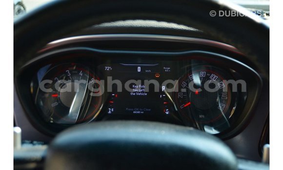 Ra Imported Dodge Challenger Silver Ọkọ̀ in Import - Dubai ni Ashanti Ra Imported Dodge Challenger Silver Ọkọ̀ in Import - Dubai ni Ashanti