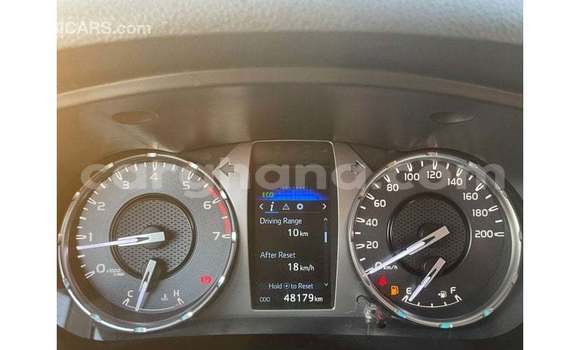 Ra Imported Toyota Hilux funfun Ọkọ̀ in Import - Dubai ni Ashanti Ra Imported Toyota Hilux funfun Ọkọ̀ in Import - Dubai ni Ashanti