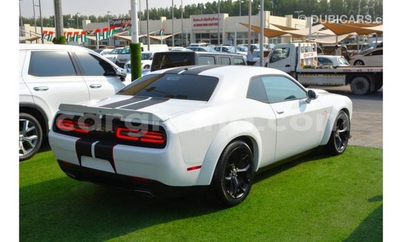 Buy Import Dodge Challenger White Car in Import - Dubai in Ashanti Buy Import Dodge Challenger White Car in Import - Dubai in Ashanti