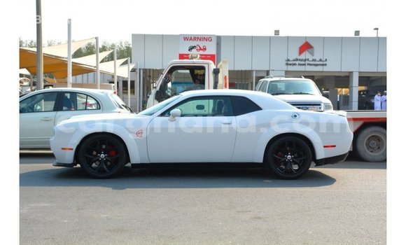 Buy Import Dodge Challenger White Car in Import - Dubai in Ashanti Buy Import Dodge Challenger White Car in Import - Dubai in Ashanti