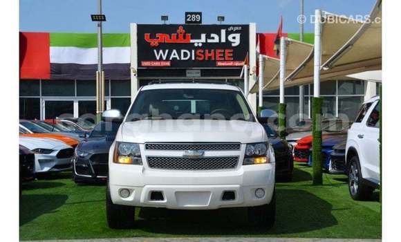 Sayi Imported Chevrolet Tahoe White Mota in Import - Dubai a Ashanti Sayi Imported Chevrolet Tahoe White Mota in Import - Dubai a Ashanti