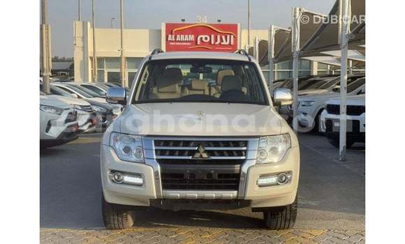 Sayi Imported Mitsubishi Pajero White Mota in Import - Dubai a Ashanti Sayi Imported Mitsubishi Pajero White Mota in Import - Dubai a Ashanti
