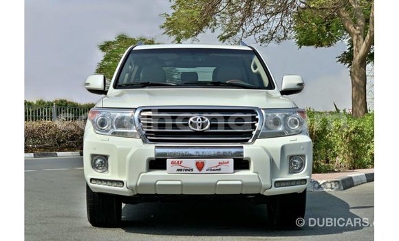 Ra Imported Toyota Land Cruiser funfun Ọkọ̀ in Import - Dubai ni Ashanti Ra Imported Toyota Land Cruiser funfun Ọkọ̀ in Import - Dubai ni Ashanti