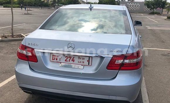Buy Used Mercedes‒Benz E–Class Blue Car in Accra in Greater Accra Buy Used Mercedes‒Benz E–Class Blue Car in Accra in Greater Accra