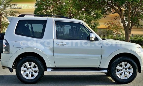 Buy Import Mitsubishi Pajero White Car in Import - Dubai in Ashanti Buy Import Mitsubishi Pajero White Car in Import - Dubai in Ashanti