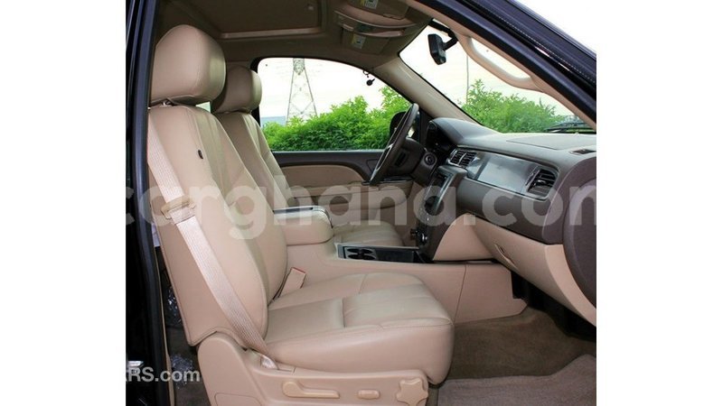 Big with watermark chevrolet tahoe ashanti import dubai 10731