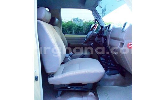 Sayi Imported Toyota Land Cruiser M Mota in Import - Dubai a Ashanti Sayi Imported Toyota Land Cruiser M Mota in Import - Dubai a Ashanti