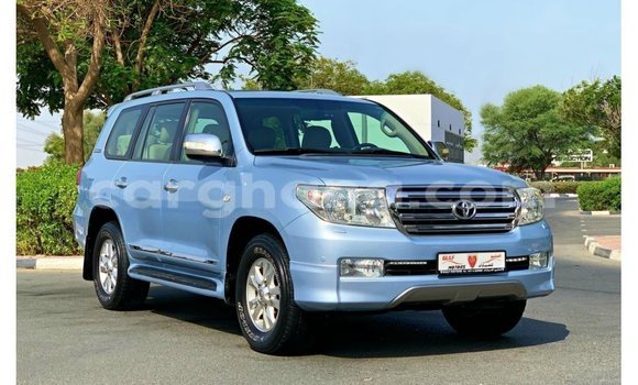 Sayi Imported Toyota Land Cruiser Blue Mota in Import - Dubai a Ashanti