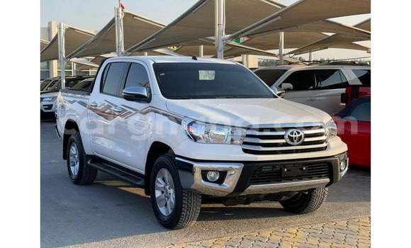 Ra Imported Toyota Hilux funfun Ọkọ̀ in Import - Dubai ni Ashanti Ra Imported Toyota Hilux funfun Ọkọ̀ in Import - Dubai ni Ashanti