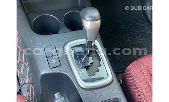 Ra Imported Toyota Hilux funfun Ọkọ̀ in Import - Dubai ni Ashanti Ra Imported Toyota Hilux funfun Ọkọ̀ in Import - Dubai ni Ashanti