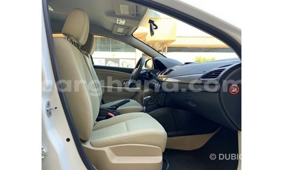 Sayi Imported Renault Fluence White Mota in Import - Dubai a Ashanti Sayi Imported Renault Fluence White Mota in Import - Dubai a Ashanti