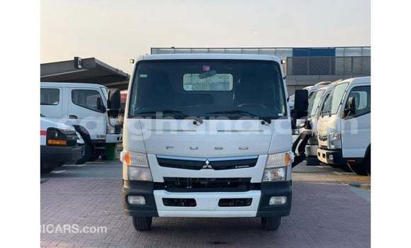Sayi Imported Mitsubishi Carisma White Mota in Import - Dubai a Ashanti Sayi Imported Mitsubishi Carisma White Mota in Import - Dubai a Ashanti