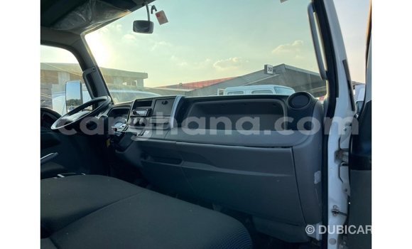 Sayi Imported Mitsubishi Carisma White Mota in Import - Dubai a Ashanti Sayi Imported Mitsubishi Carisma White Mota in Import - Dubai a Ashanti