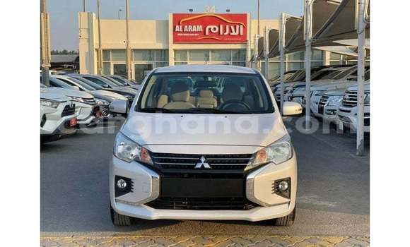 Sayi Imported Mitsubishi Attrage White Mota in Import - Dubai a Ashanti