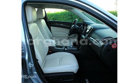 Buy Import Chrysler 300 Other Car in Import - Dubai in Ashanti Buy Import Chrysler 300 Other Car in Import - Dubai in Ashanti