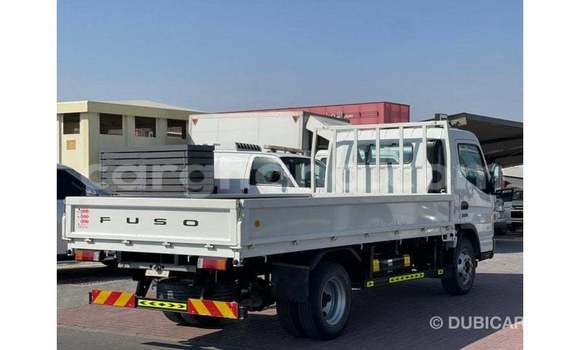 Ra Imported Mitsubishi Carisma funfun Ọkọ̀ in Import - Dubai ni Ashanti Ra Imported Mitsubishi Carisma funfun Ọkọ̀ in Import - Dubai ni Ashanti