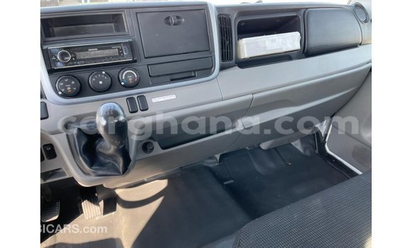 Ra Imported Mitsubishi Carisma funfun Ọkọ̀ in Import - Dubai ni Ashanti Ra Imported Mitsubishi Carisma funfun Ọkọ̀ in Import - Dubai ni Ashanti