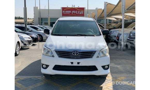 Ra Imported Toyota Innova funfun Ọkọ̀ in Import - Dubai ni Ashanti Ra Imported Toyota Innova funfun Ọkọ̀ in Import - Dubai ni Ashanti
