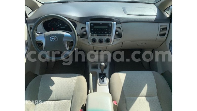 Big with watermark toyota innova ashanti import dubai 57316