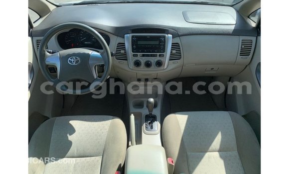 Ra Imported Toyota Innova funfun Ọkọ̀ in Import - Dubai ni Ashanti Ra Imported Toyota Innova funfun Ọkọ̀ in Import - Dubai ni Ashanti