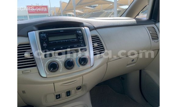 Ra Imported Toyota Innova funfun Ọkọ̀ in Import - Dubai ni Ashanti Ra Imported Toyota Innova funfun Ọkọ̀ in Import - Dubai ni Ashanti
