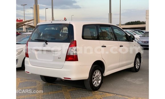 Ra Imported Toyota Innova funfun Ọkọ̀ in Import - Dubai ni Ashanti Ra Imported Toyota Innova funfun Ọkọ̀ in Import - Dubai ni Ashanti