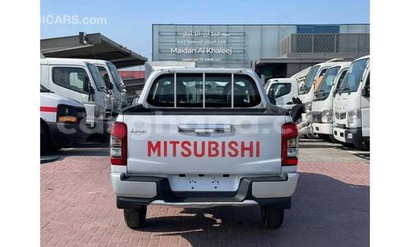Ra Imported Mitsubishi L200 funfun Ọkọ̀ in Import - Dubai ni Ashanti Ra Imported Mitsubishi L200 funfun Ọkọ̀ in Import - Dubai ni Ashanti