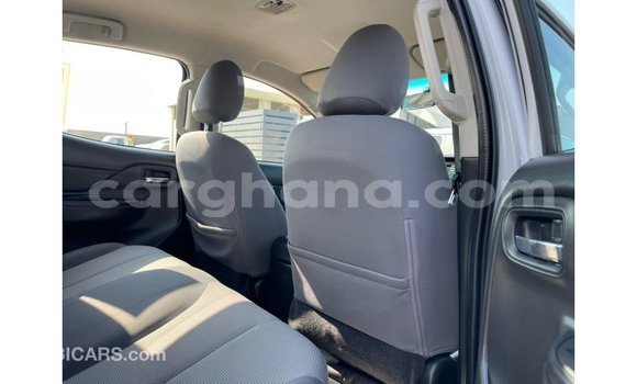 Ra Imported Mitsubishi L200 funfun Ọkọ̀ in Import - Dubai ni Ashanti Ra Imported Mitsubishi L200 funfun Ọkọ̀ in Import - Dubai ni Ashanti