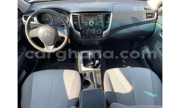 Ra Imported Mitsubishi L200 funfun Ọkọ̀ in Import - Dubai ni Ashanti Ra Imported Mitsubishi L200 funfun Ọkọ̀ in Import - Dubai ni Ashanti