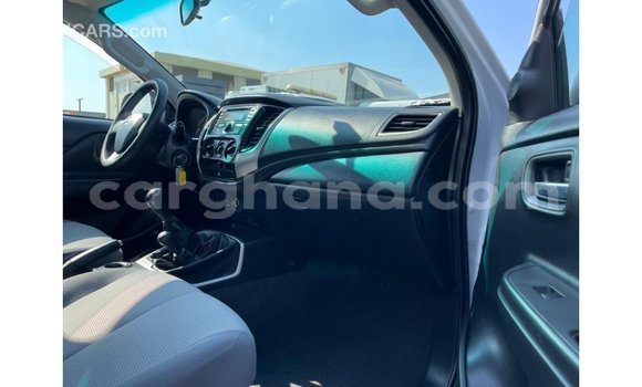 Ra Imported Mitsubishi L200 funfun Ọkọ̀ in Import - Dubai ni Ashanti Ra Imported Mitsubishi L200 funfun Ọkọ̀ in Import - Dubai ni Ashanti
