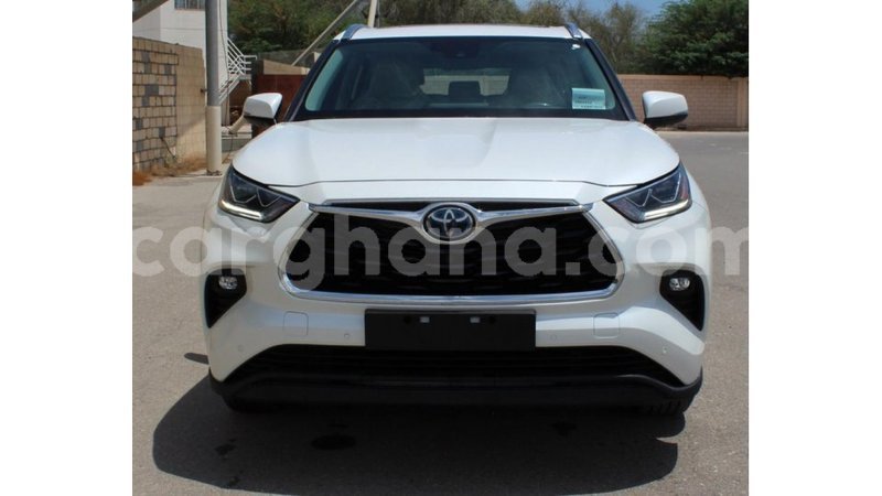 Big with watermark toyota highlander ashanti import dubai 10761