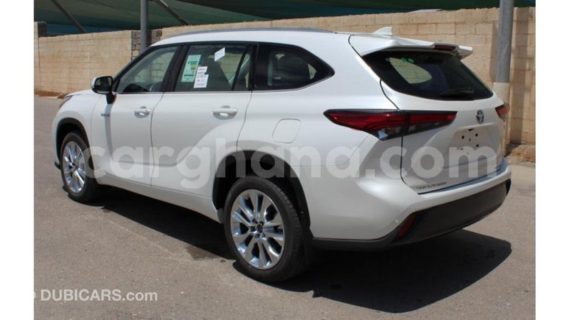 Big with watermark toyota highlander ashanti import dubai 10761