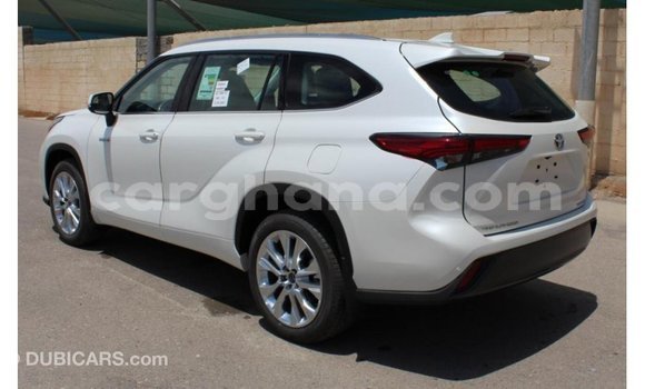 Buy Import Toyota Highlander White Car in Import - Dubai in Ashanti Buy Import Toyota Highlander White Car in Import - Dubai in Ashanti