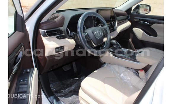 Buy Import Toyota Highlander White Car in Import - Dubai in Ashanti Buy Import Toyota Highlander White Car in Import - Dubai in Ashanti