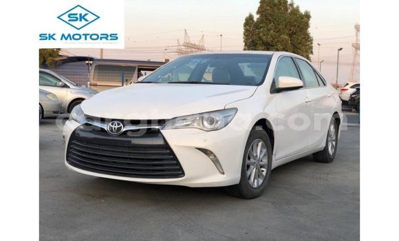 Sayi Imported Toyota Camry White Mota in Import - Dubai a Ashanti Sayi Imported Toyota Camry White Mota in Import - Dubai a Ashanti