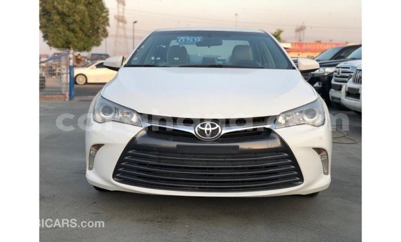 Sayi Imported Toyota Camry White Mota in Import - Dubai a Ashanti Sayi Imported Toyota Camry White Mota in Import - Dubai a Ashanti
