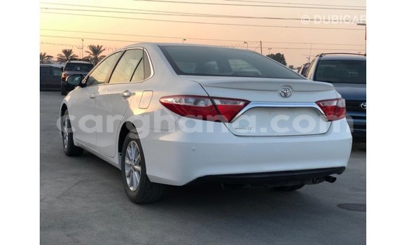 Sayi Imported Toyota Camry White Mota in Import - Dubai a Ashanti Sayi Imported Toyota Camry White Mota in Import - Dubai a Ashanti