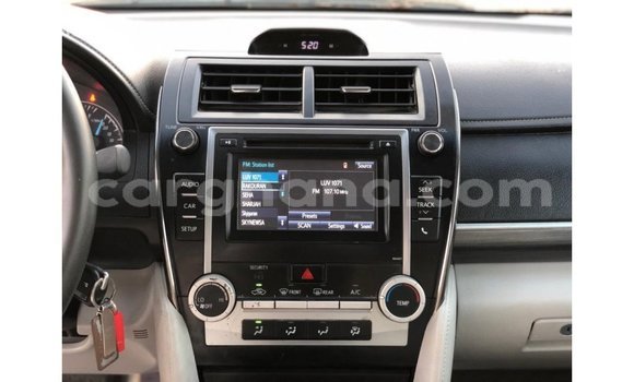 Sayi Imported Toyota Camry White Mota in Import - Dubai a Ashanti Sayi Imported Toyota Camry White Mota in Import - Dubai a Ashanti