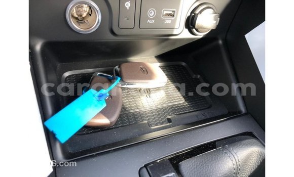 Buy Import Hyundai Tucson White Car in Import - Dubai in Ashanti Buy Import Hyundai Tucson White Car in Import - Dubai in Ashanti