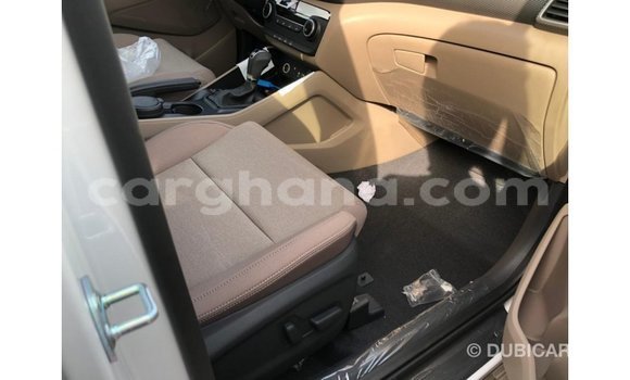 Buy Import Hyundai Tucson White Car in Import - Dubai in Ashanti Buy Import Hyundai Tucson White Car in Import - Dubai in Ashanti
