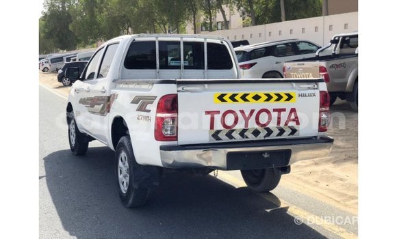 Buy Import Toyota Hilux White Car in Import - Dubai in Ashanti Buy Import Toyota Hilux White Car in Import - Dubai in Ashanti