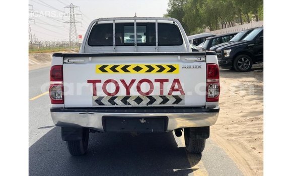 Buy Import Toyota Hilux White Car in Import - Dubai in Ashanti Buy Import Toyota Hilux White Car in Import - Dubai in Ashanti