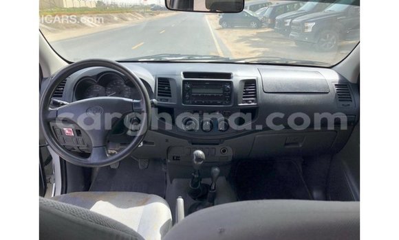 Buy Import Toyota Hilux White Car in Import - Dubai in Ashanti Buy Import Toyota Hilux White Car in Import - Dubai in Ashanti