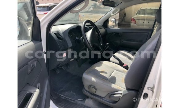 Buy Import Toyota Hilux White Car in Import - Dubai in Ashanti Buy Import Toyota Hilux White Car in Import - Dubai in Ashanti