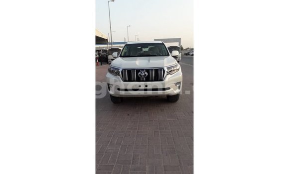 Sayi Imported Toyota Prado White Mota in Import - Dubai a Ashanti Sayi Imported Toyota Prado White Mota in Import - Dubai a Ashanti