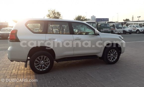 Sayi Imported Toyota Prado White Mota in Import - Dubai a Ashanti Sayi Imported Toyota Prado White Mota in Import - Dubai a Ashanti