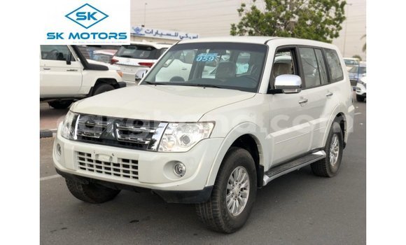 Sayi Imported Mitsubishi Pajero White Mota in Import - Dubai a Ashanti Sayi Imported Mitsubishi Pajero White Mota in Import - Dubai a Ashanti