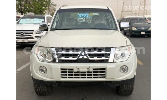 Sayi Imported Mitsubishi Pajero White Mota in Import - Dubai a Ashanti Sayi Imported Mitsubishi Pajero White Mota in Import - Dubai a Ashanti