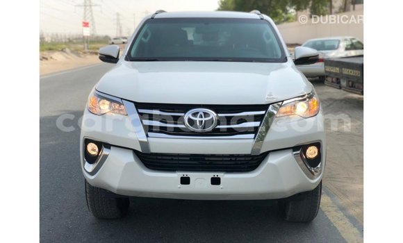 Ra Imported Toyota Fortuner funfun Ọkọ̀ in Import - Dubai ni Ashanti Ra Imported Toyota Fortuner funfun Ọkọ̀ in Import - Dubai ni Ashanti